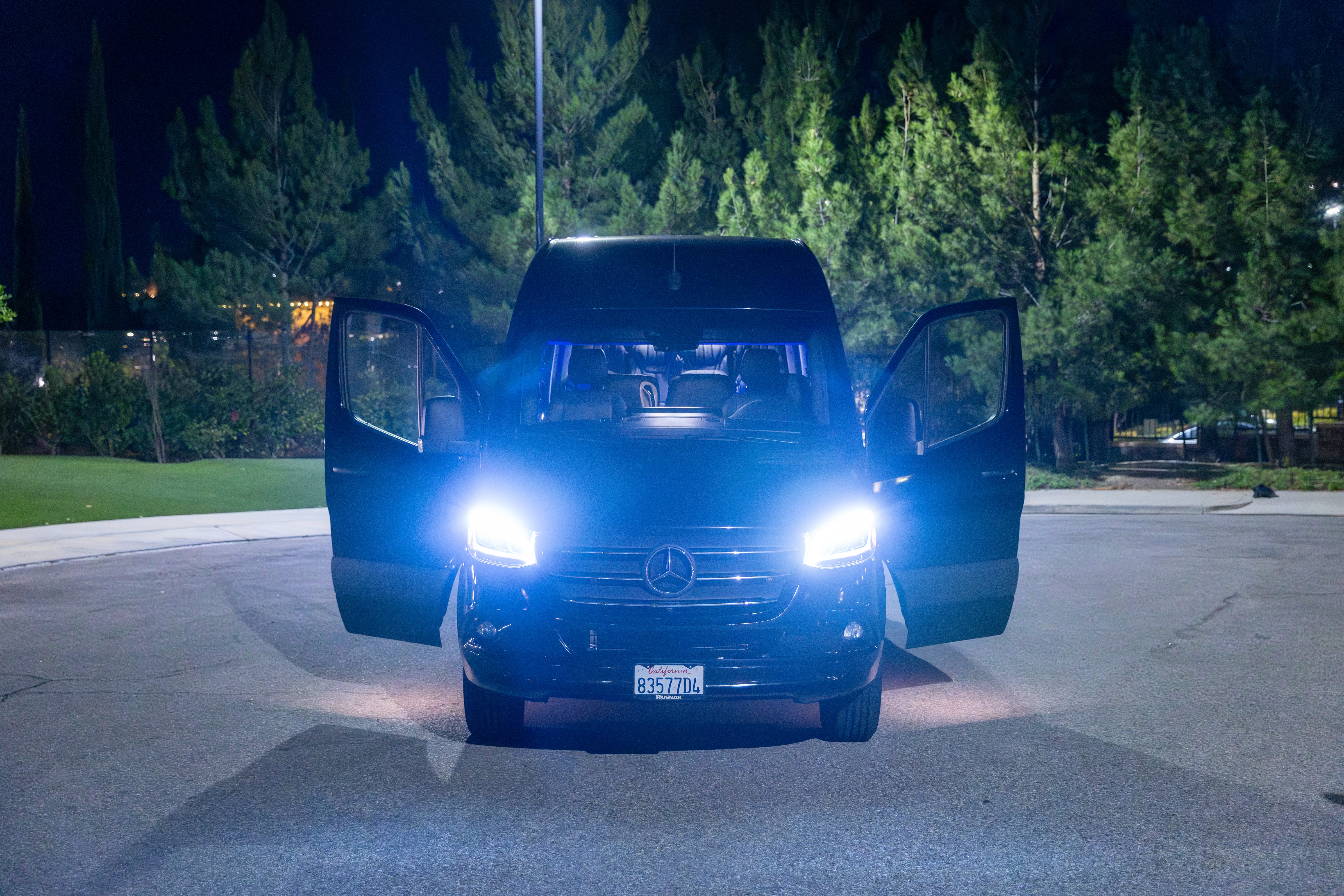 MERCEDEZ-BENZ SPRINTER 2500 14 PASSENGER Image 58